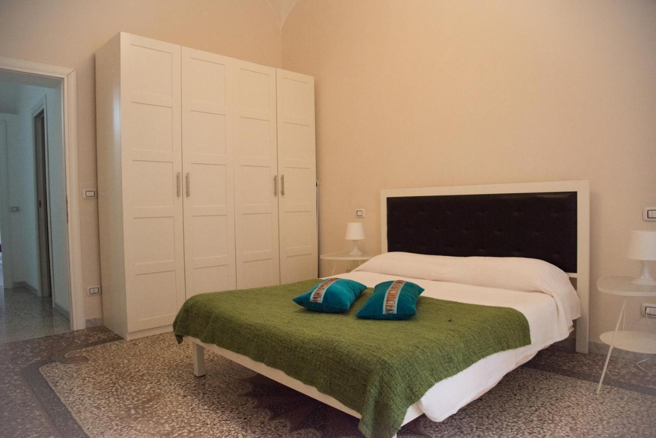 Beautiful&Spacious Apartment next to Termini 10 minutes from Coliseum Extérieur photo