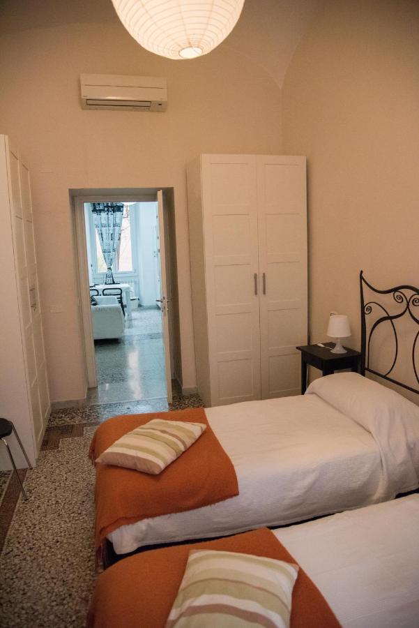 Beautiful&Spacious Apartment next to Termini 10 minutes from Coliseum Extérieur photo