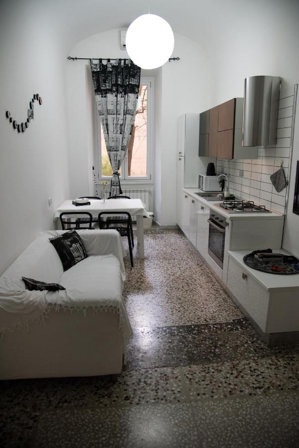 Beautiful&Spacious Apartment next to Termini 10 minutes from Coliseum Extérieur photo
