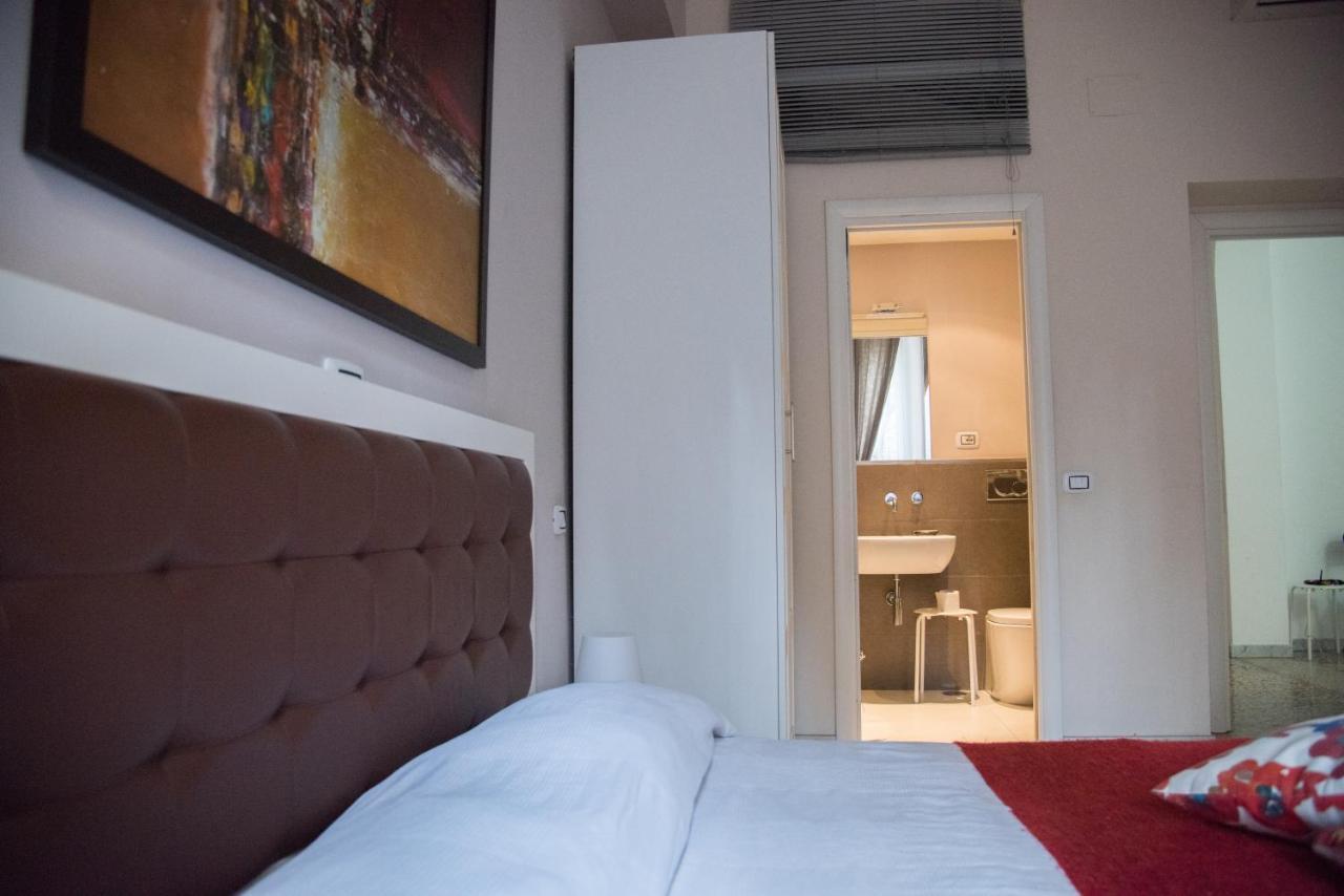 Beautiful&Spacious Apartment next to Termini 10 minutes from Coliseum Extérieur photo