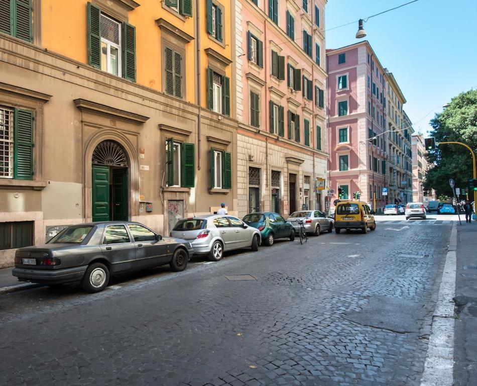 Beautiful&Spacious Apartment next to Termini 10 minutes from Coliseum Extérieur photo